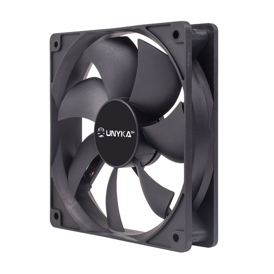 Ventilador Interno Unyka 120mm Color Negro 7 Aspas