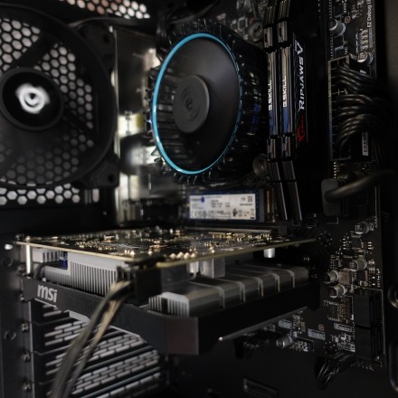 PCM Aeon Countach Ryzen 5 5600X/32GB RAM/1TB SSD/RTX 4060Ti 8GB/Win11