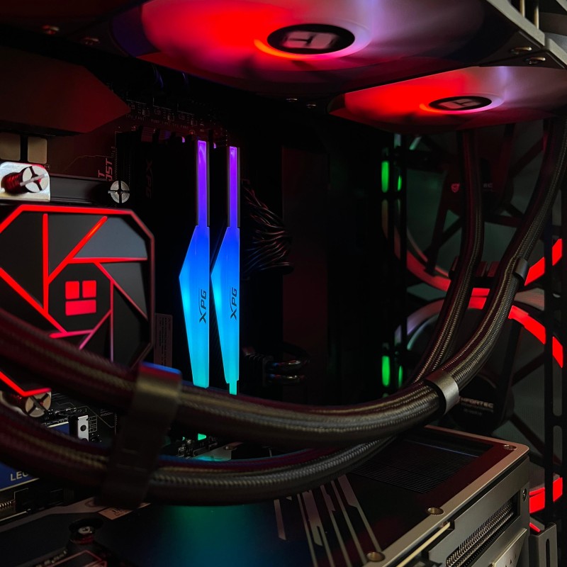 Comprar pc gaming Intel Core I7 con RTX 4080 Super