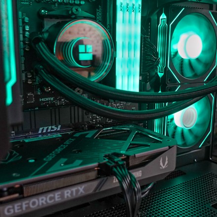 PCM Aeon Revenant | Ryzen 7 7800X3D | RTX 4070 Super | Gaming extremo