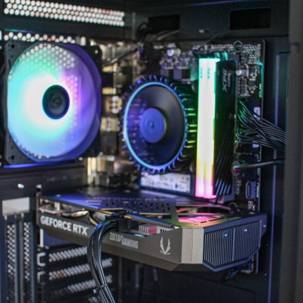 Comprar pc de gama media para gaming 