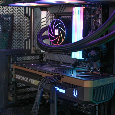 PCM Executive Colossus – Workstation Intel Core i9 RTX 5080 | PC profesional edición y simuladores