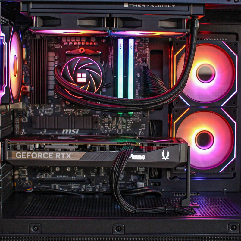 PCM Aeon Crusader - Ryzen 5 9600X | RTX 5060 | PC Gamer