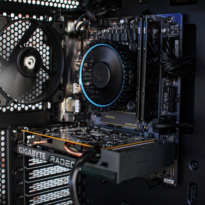 Comprar pc de gama media para gaming 