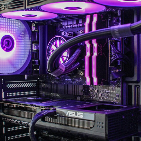 PCM Aeon Liminal – Ryzen 9 7900 RTX 5070 Ti 32GB 1TB SSD | Gaming Estable